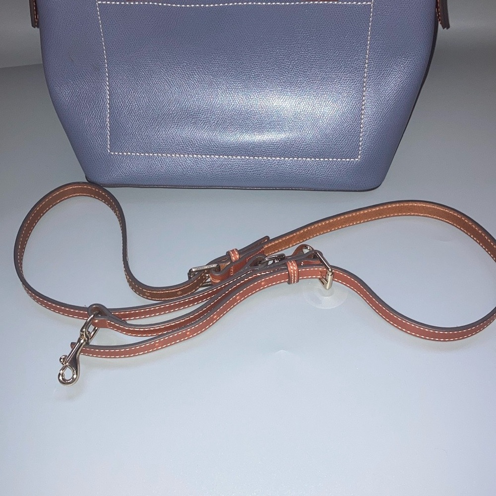 Elegant Blue and Brown Handbag - Picture 5 of 6